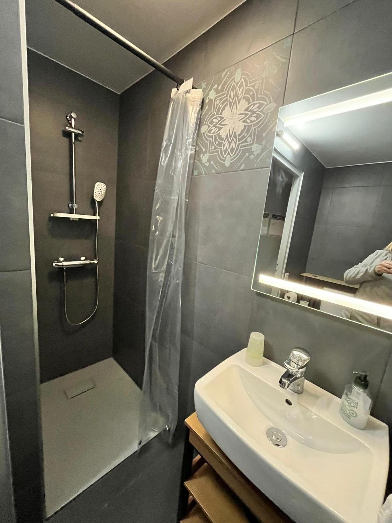 Chez Les Michel Hotel Viry  ภายนอก รูปภาพ